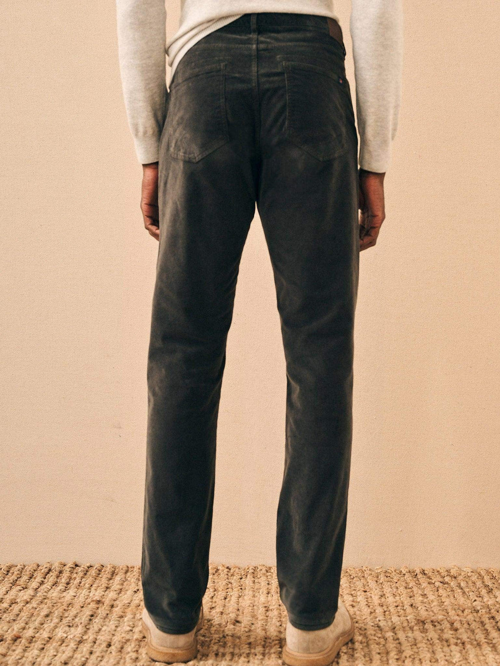 Stretch Corduroy 5-Pocket (32") - Washed Black