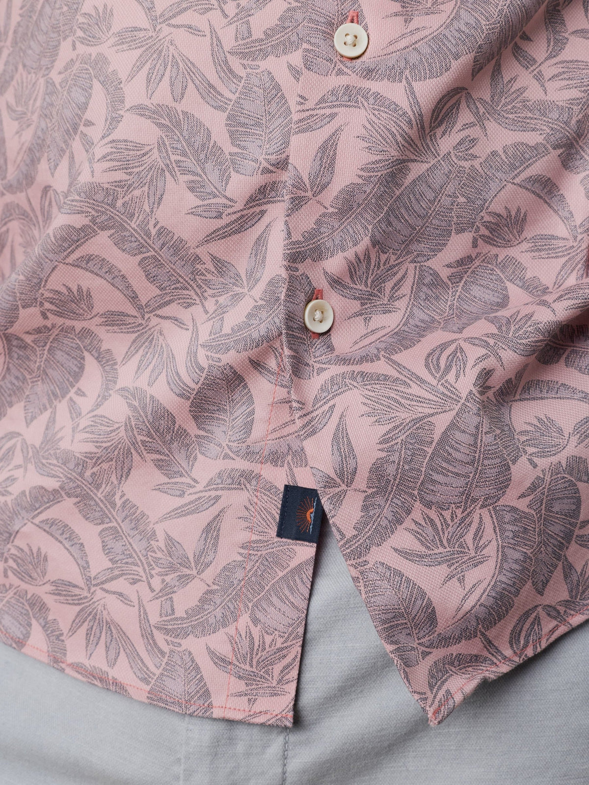 Short-Sleeve Movement Monterey Shirt - Mauve Tropic Foliage
