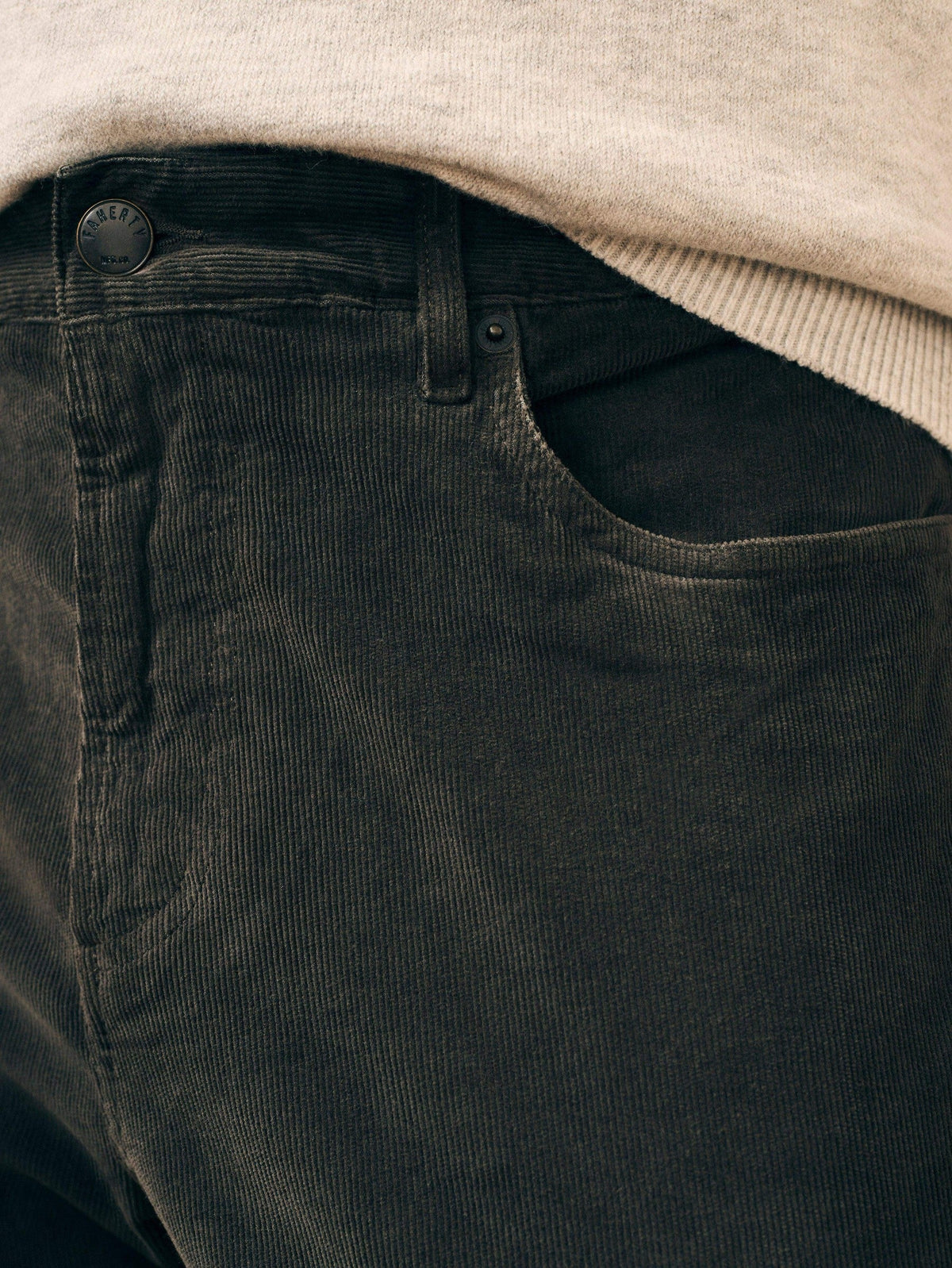 Stretch Corduroy 5-Pocket (32") - Washed Black