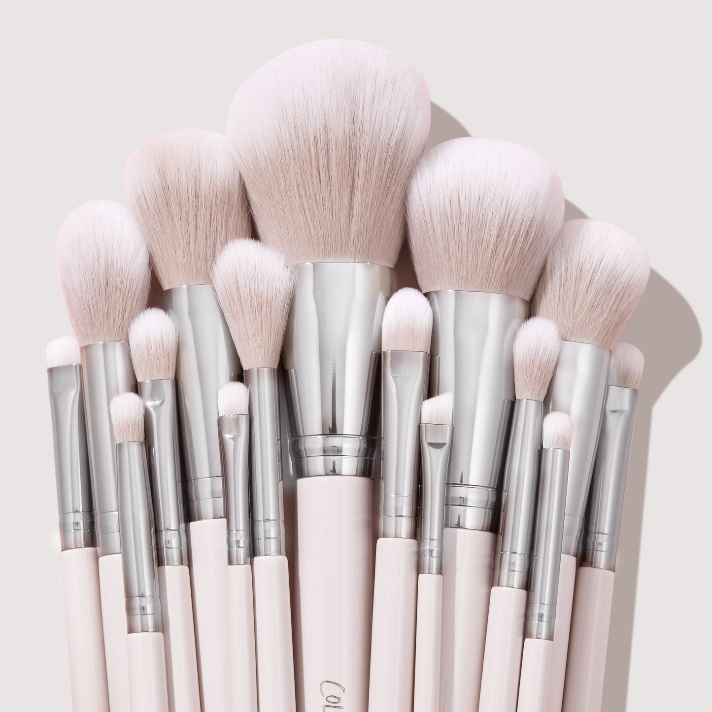 Megapalette and Brush Roll Bundle